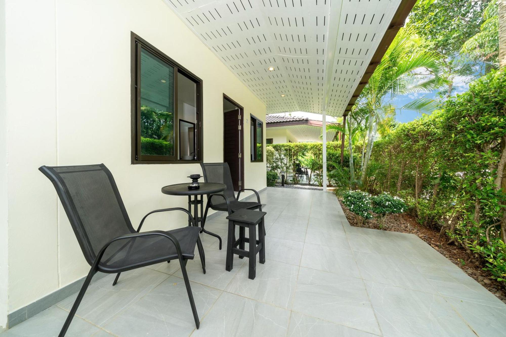 Oxavia Garden Oasis In Nai Harn - Your Private Tropical Garden With 3 Cabins And Jacuzzi Rawai Экстерьер фото