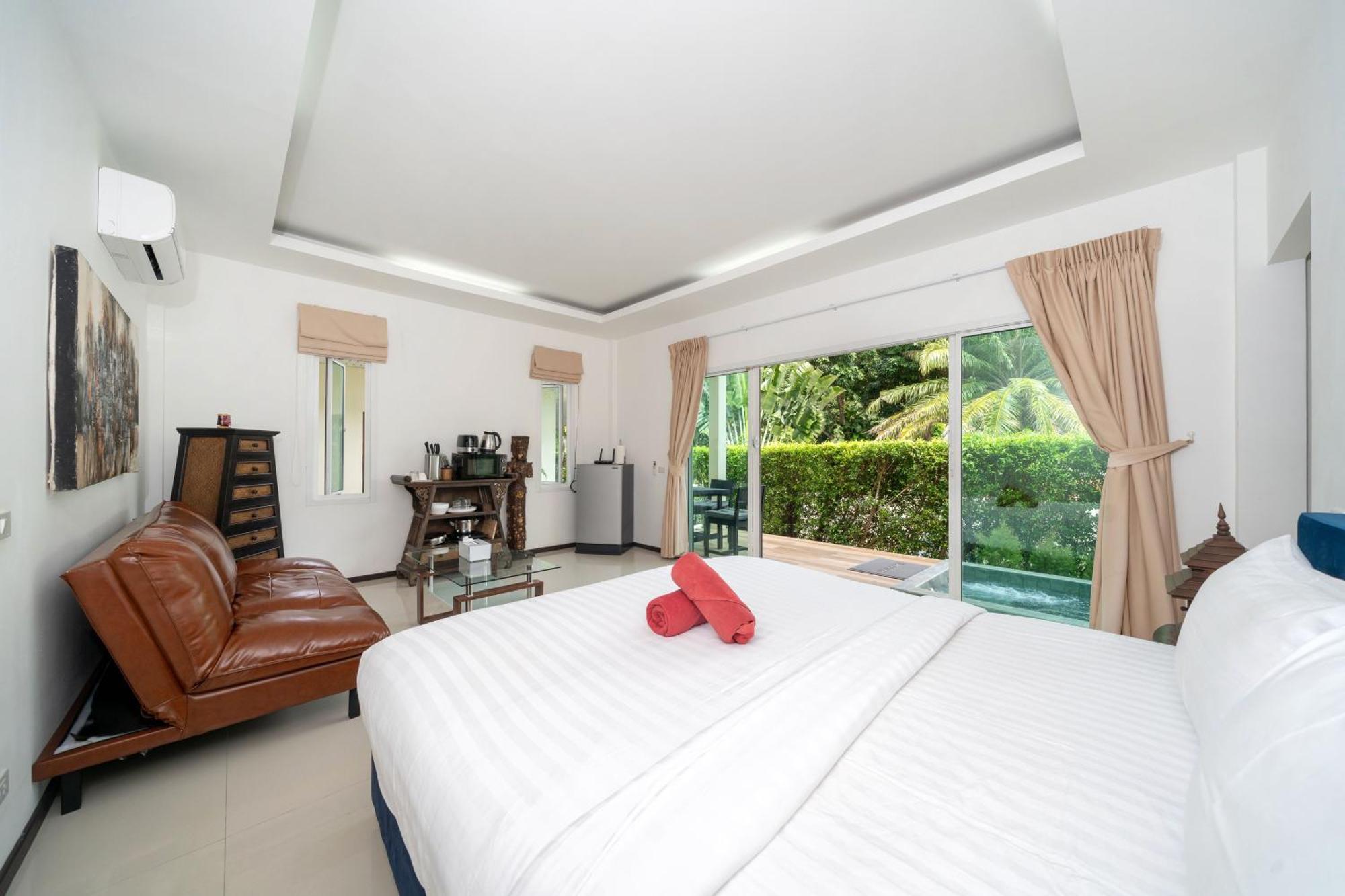Oxavia Garden Oasis In Nai Harn - Your Private Tropical Garden With 3 Cabins And Jacuzzi Rawai Экстерьер фото